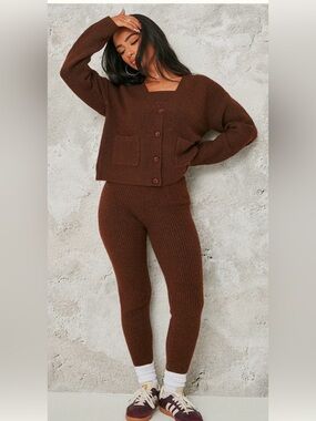 PrettyLittleThing sweater set